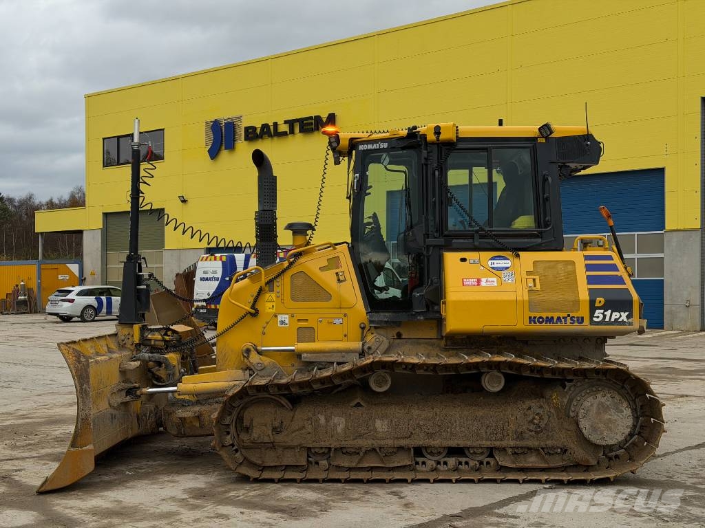 Komatsu D51PX-24E0 Buldooserid