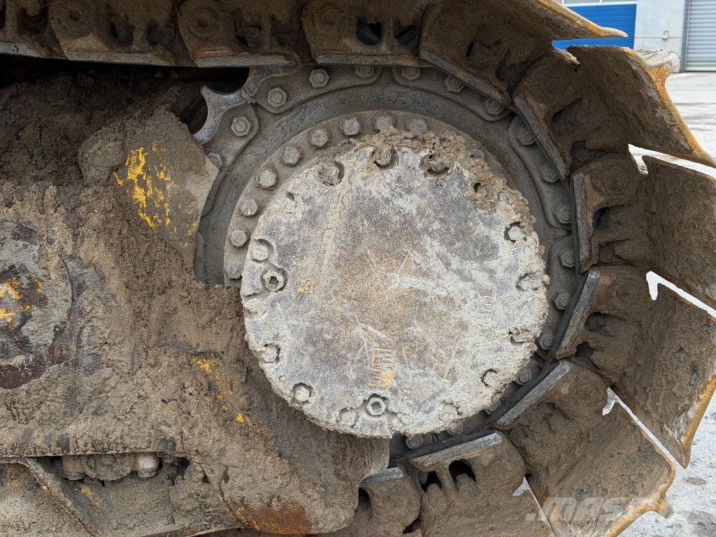 Komatsu D51PX-24E0 Buldooserid