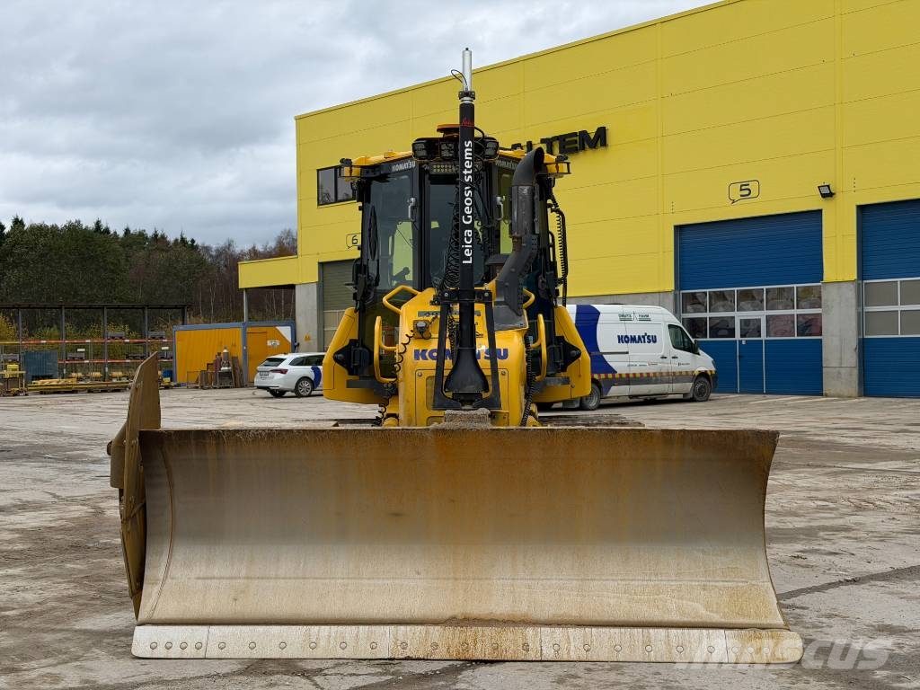 Komatsu D51PX-24E0 Buldooserid