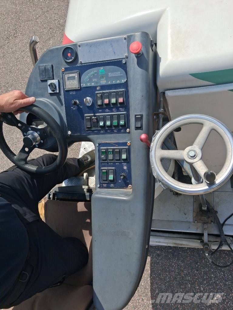 Icecat jäänhoitokone Pro 220 Komunālā tehnika- Citi