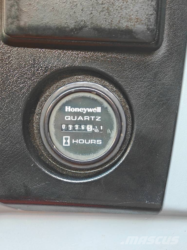 Hyundai HX 220HD Midigravere 7 - 12t