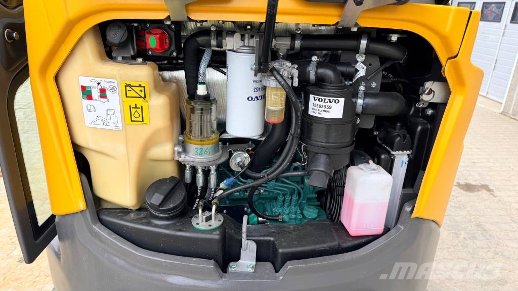 Volvo ECR 25 D Mini ekskavatörler, 7 tona dek