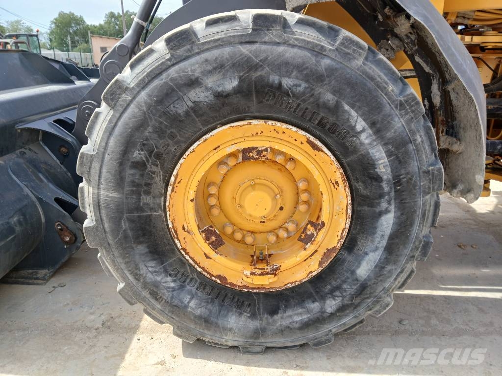 Volvo L110H 輪胎式裝載機