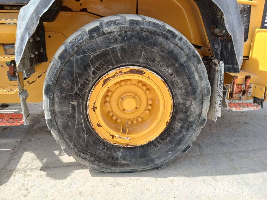 Volvo L110H 輪胎式裝載機