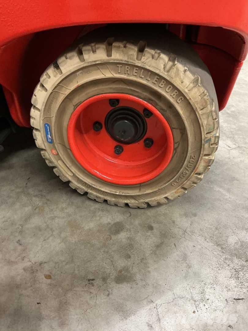 Linde E35L Elmotviktstruckar