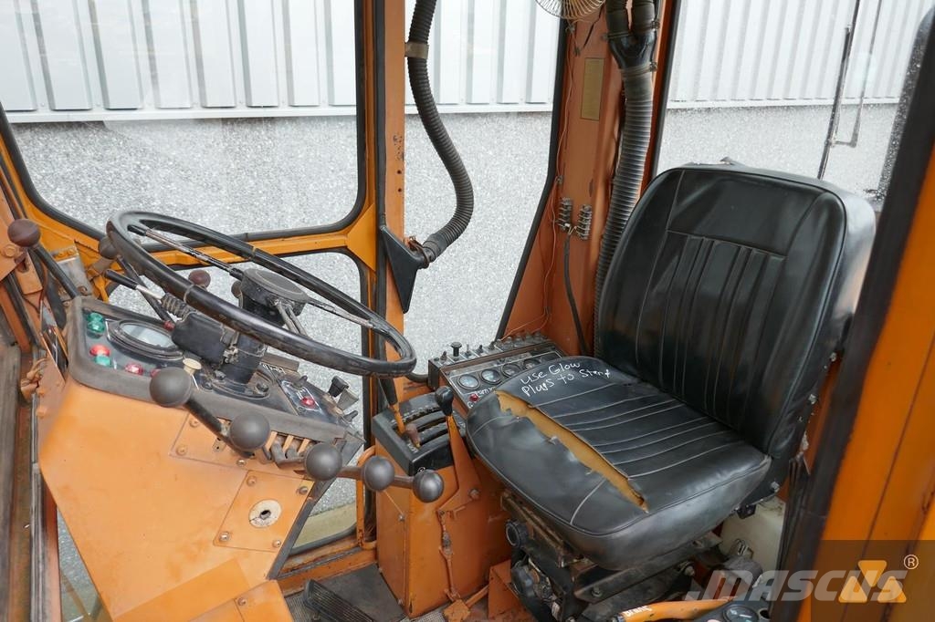 Mitsubishi MG300 Niveladoras