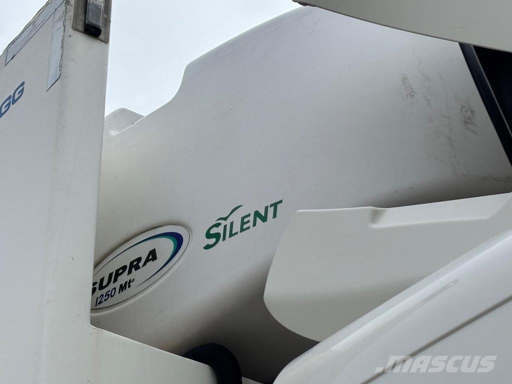 Volvo FM500 6x2*4 + RETARDER + CARRIER SUPRA 1250 + DOUB Temperature controlled trucks