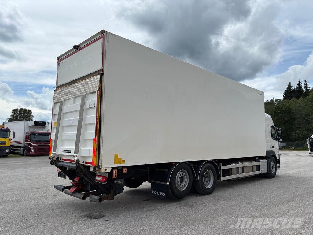 Volvo FM500 6x2*4 + RETARDER + CARRIER SUPRA 1250 + DOUB Temperature controlled trucks