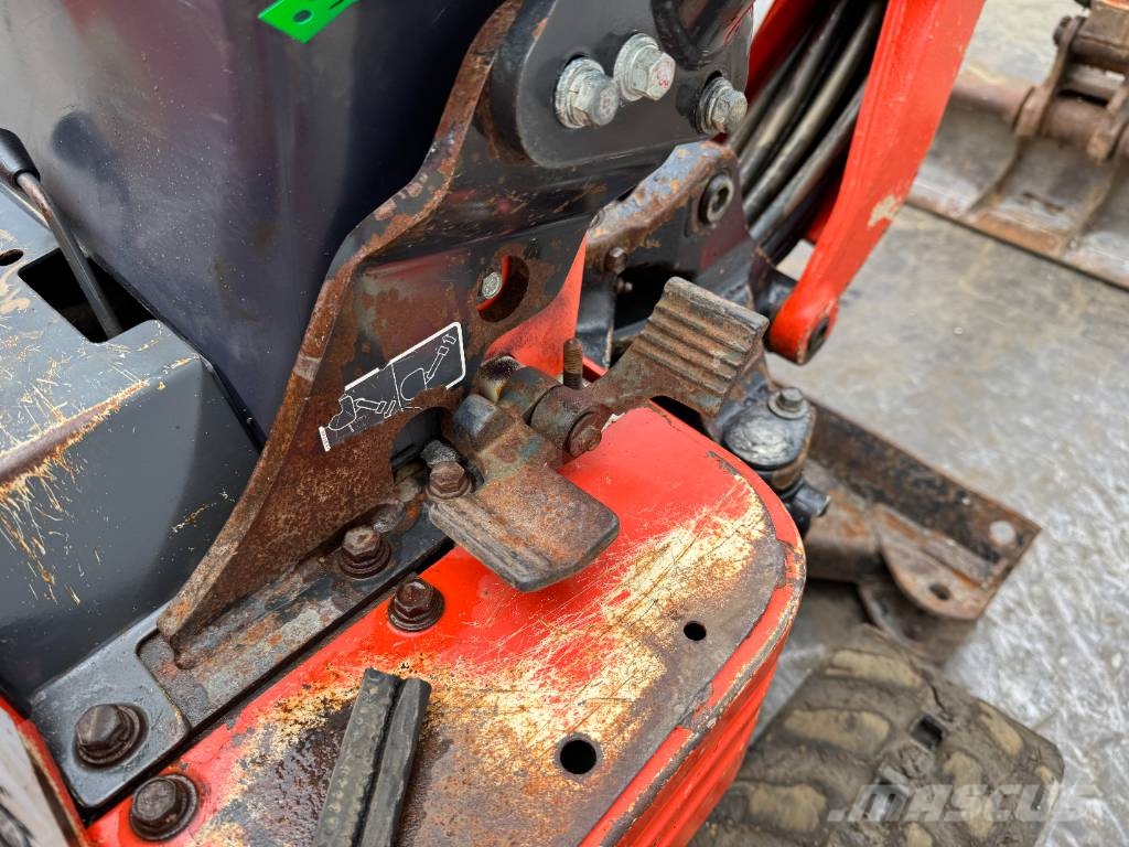 Kubota U10-3 - Hydr. Undercarriage / Hammer Lines Miniexcavadoras