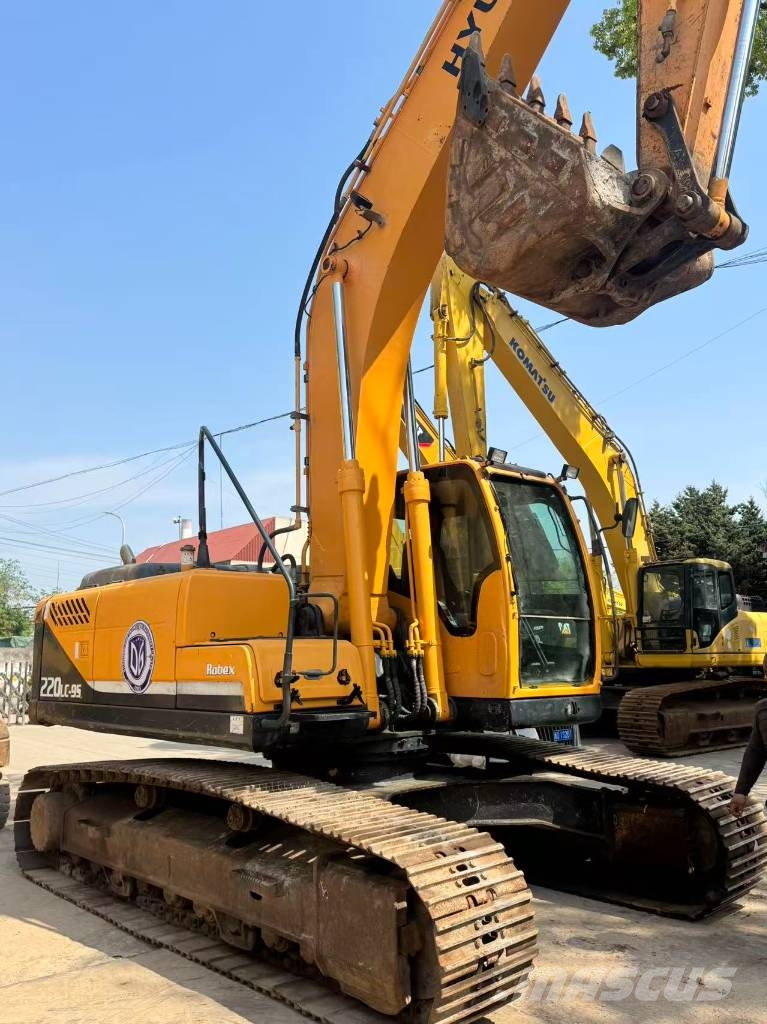 Hyundai 220LC-9S Midi bagri 7t – 12t