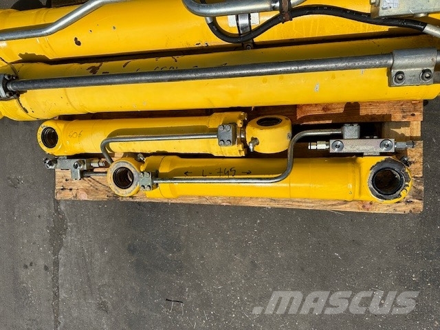 Liebherr R 906 KOMPLET SIŁOWNIKÓW هيدروليات