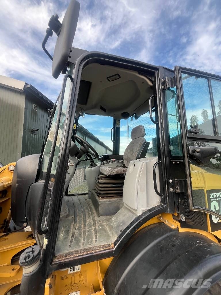CAT 908 H 2 Kolesni nakladalci