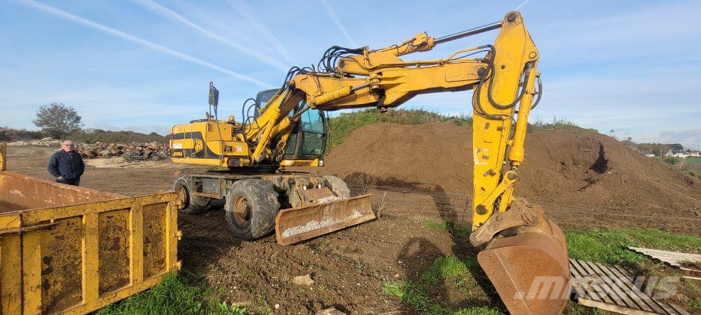 JCB JS 130 W Escavadoras de rodas