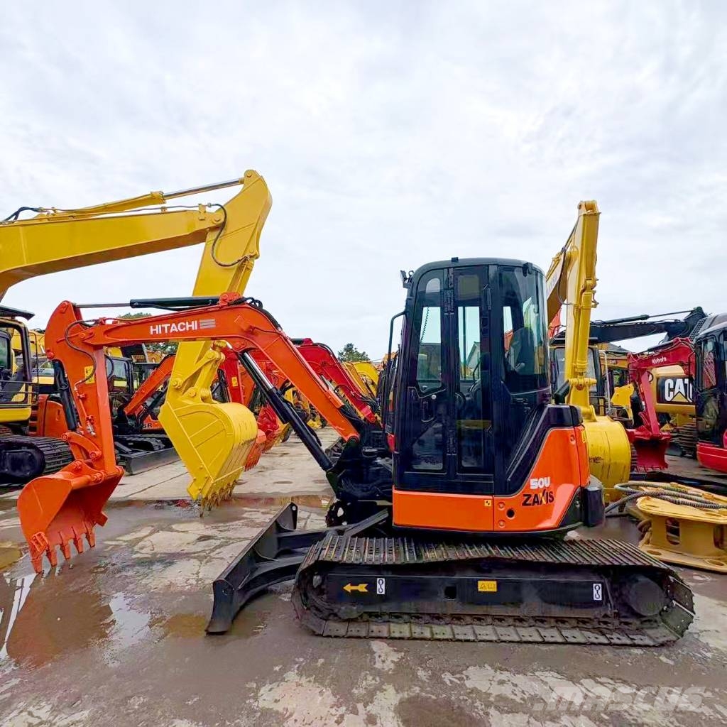 Hitachi ZX50U Гусеничні екскаватори