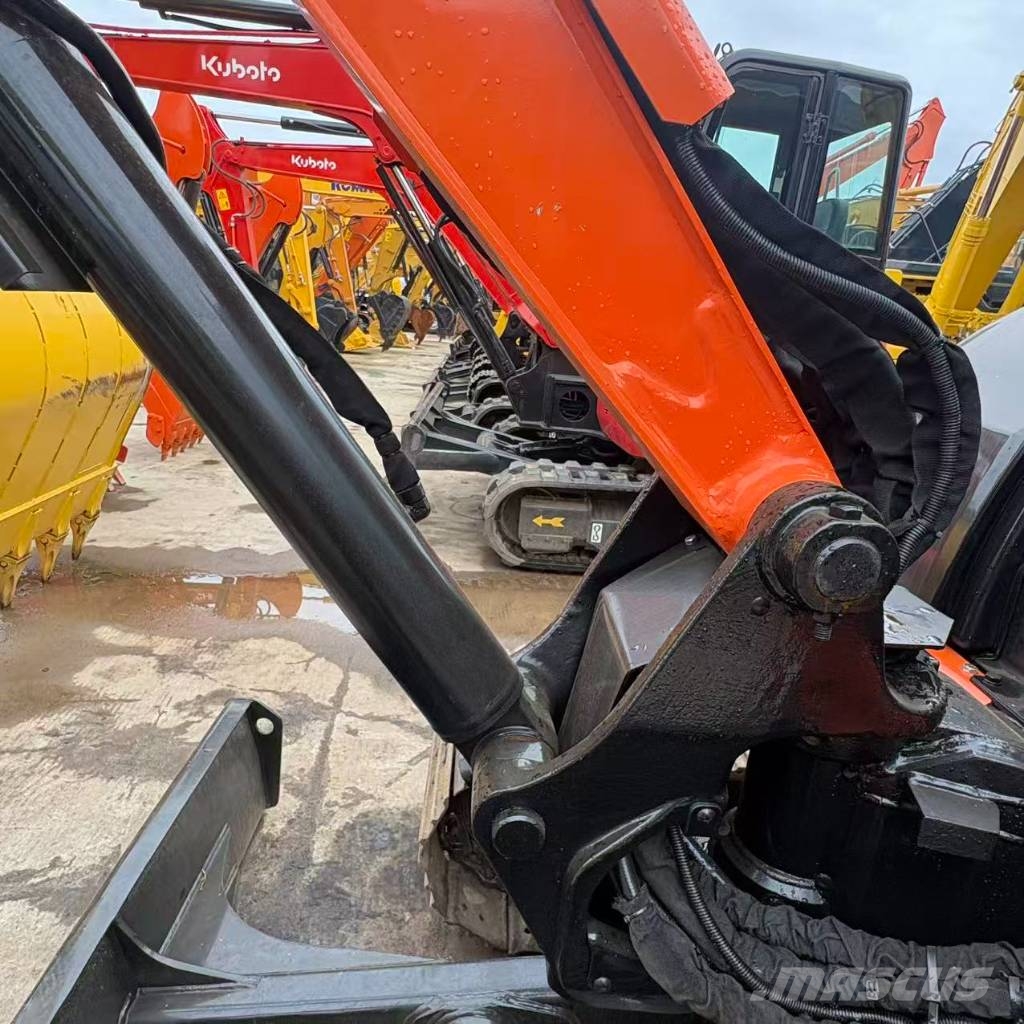Hitachi ZX50U Гусеничні екскаватори