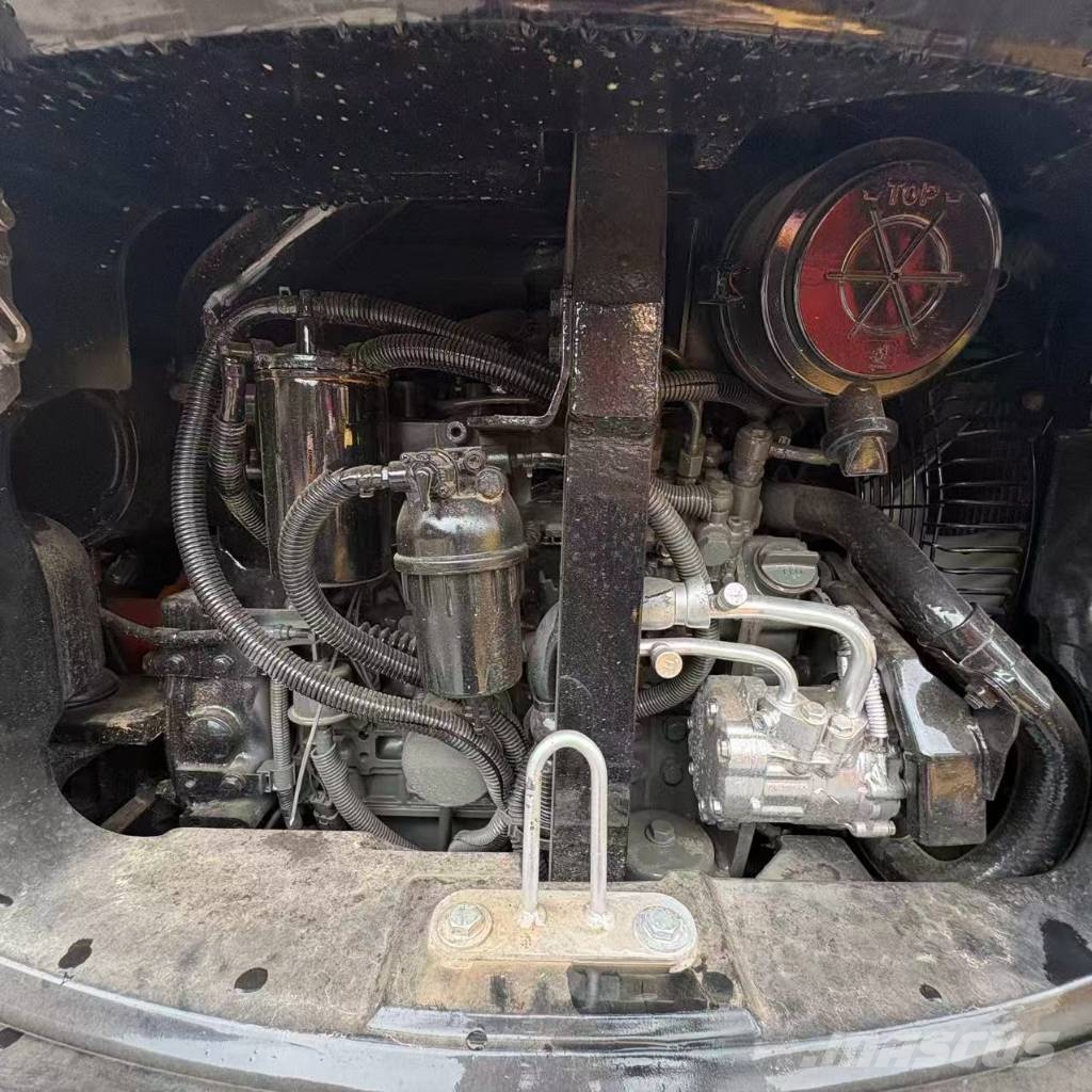 Hitachi ZX50U Гусеничні екскаватори