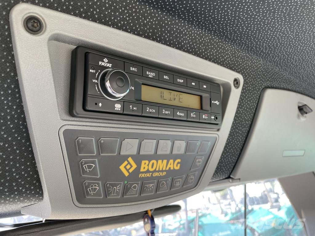 Bomag BW 213 D-5 مداحل أحادية الأسطوانة
