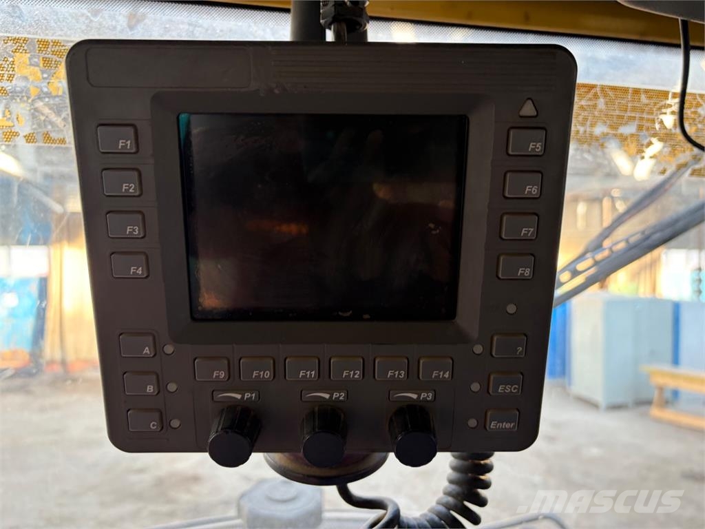 Bomag BW 174 AP-AM 建設機械 -　その他