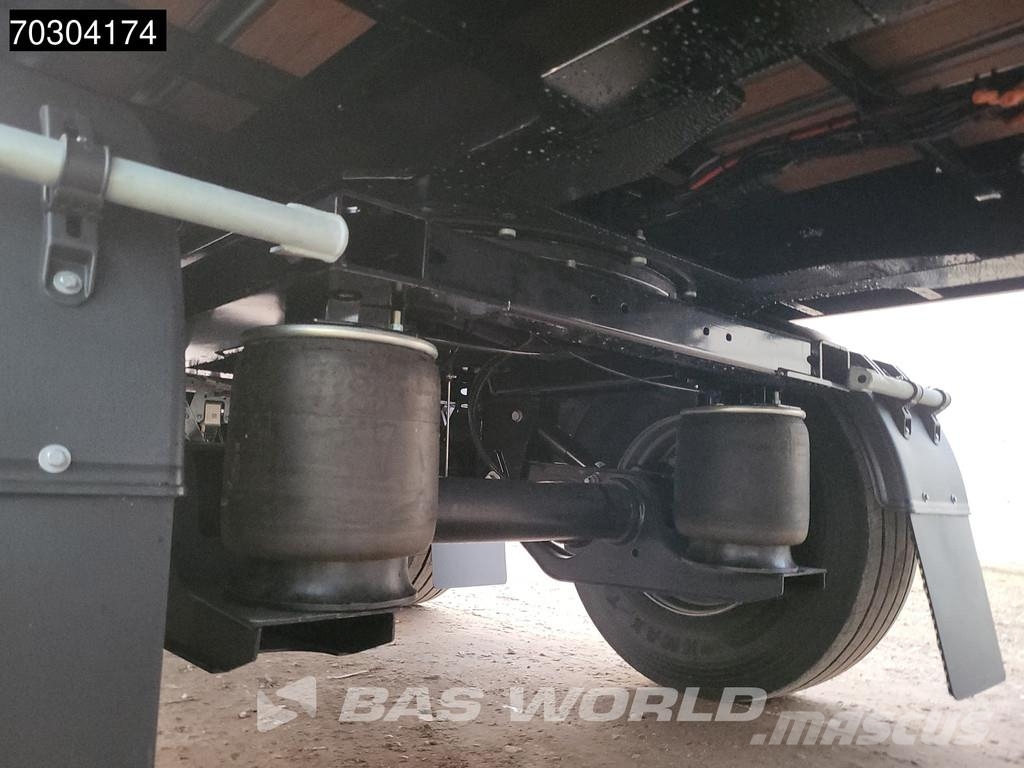 SYSTEM TRAILERS LPRS18 NEW Tailgate, Steering Axle Kofferauflieger