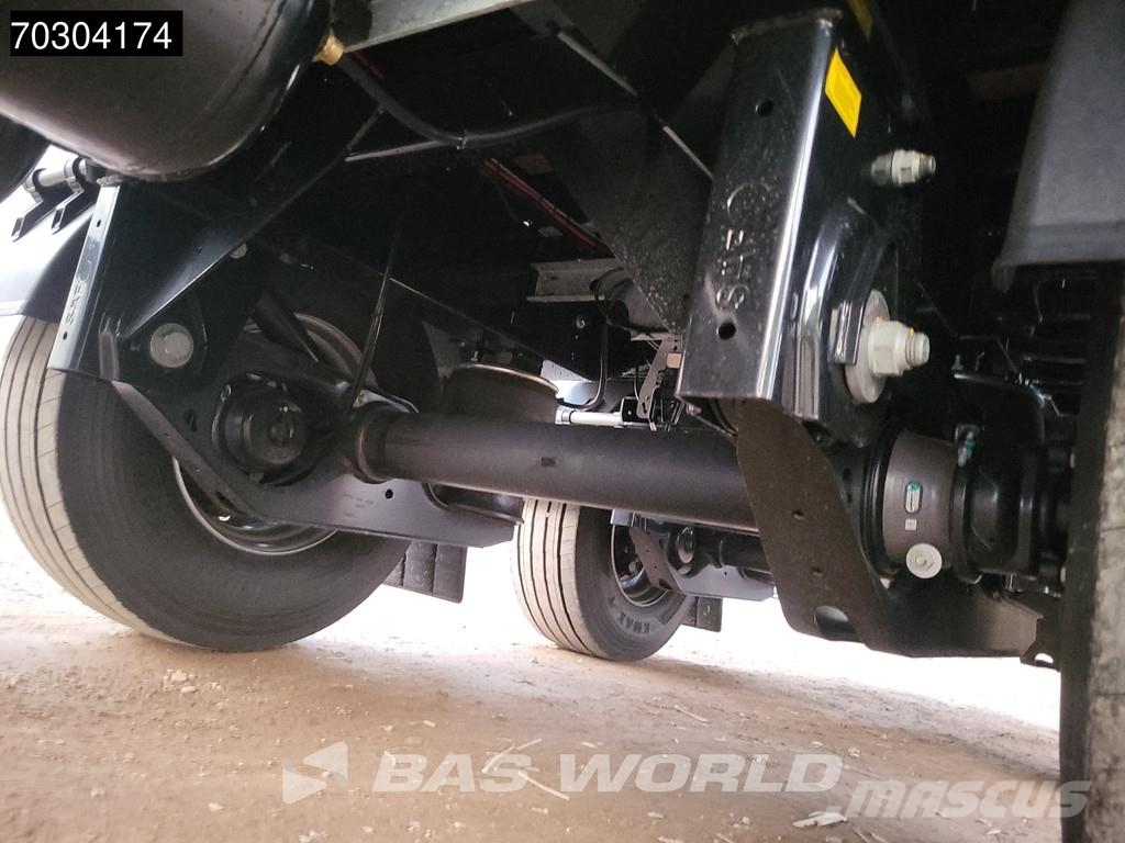 SYSTEM TRAILERS LPRS18 NEW Tailgate, Steering Axle Kofferauflieger