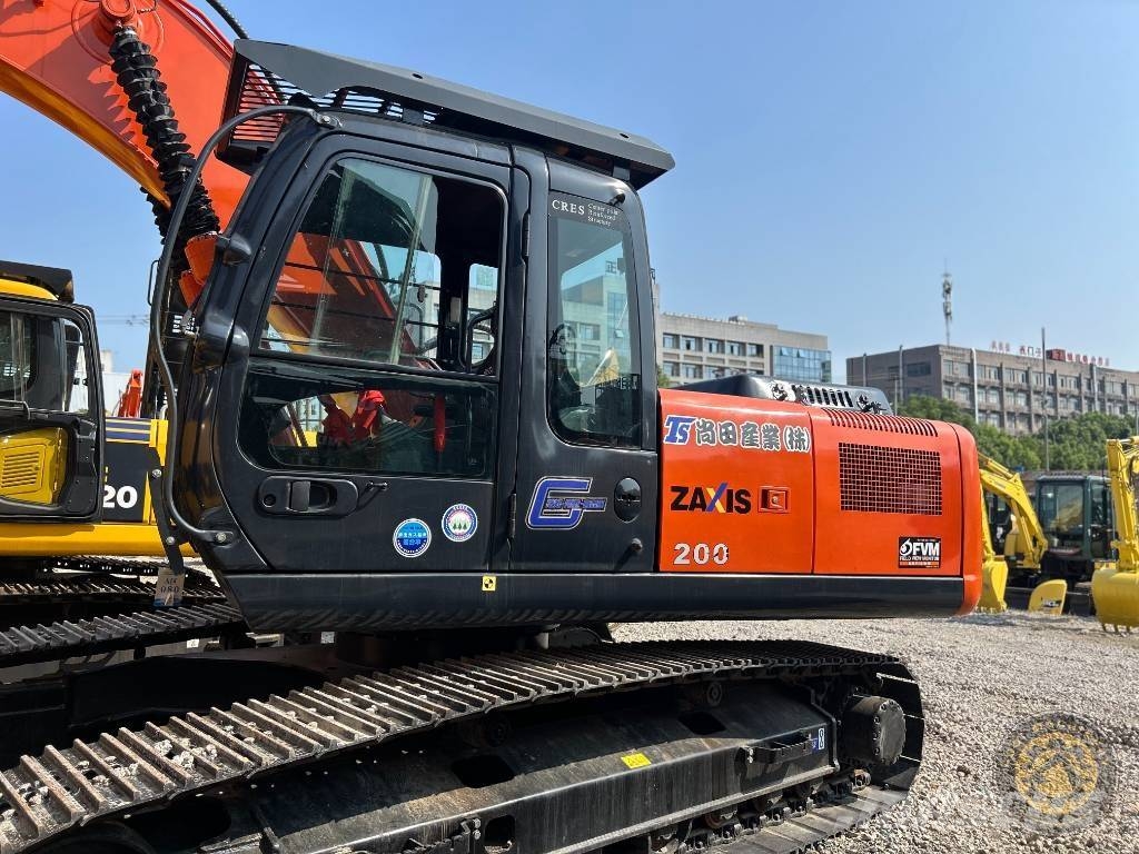 Hitachi ZAISX200 Bagri goseničarji