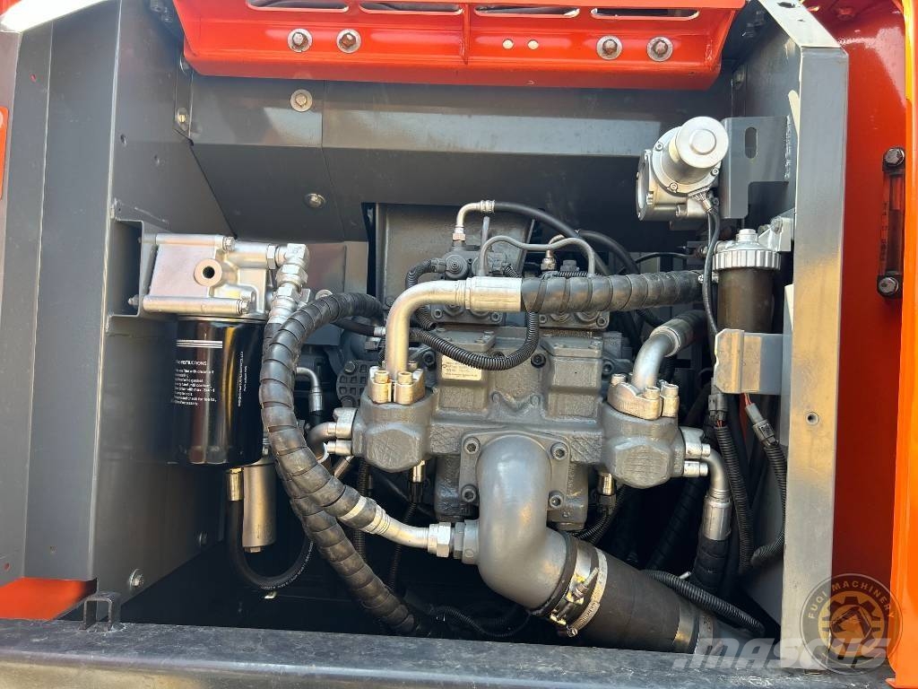 Hitachi ZAISX200 Bagri goseničarji