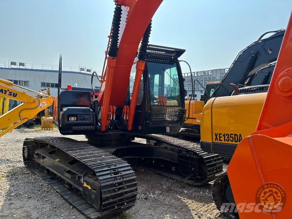 Hitachi ZAISX200 Bagri goseničarji