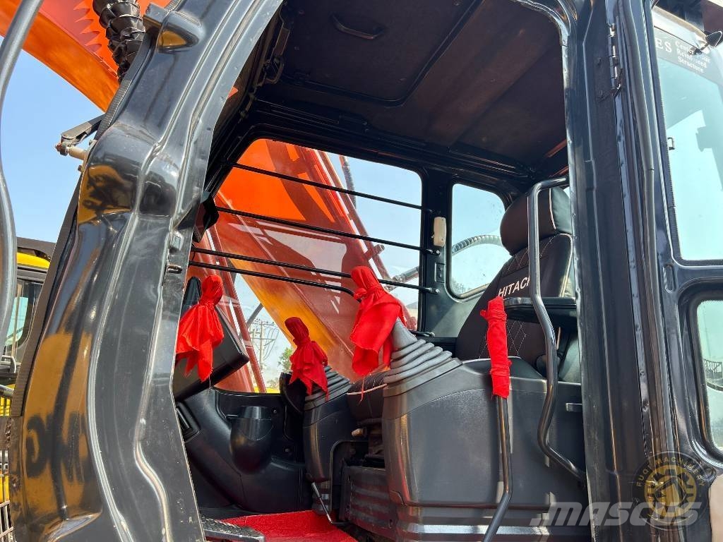 Hitachi ZAISX200 Bagri goseničarji