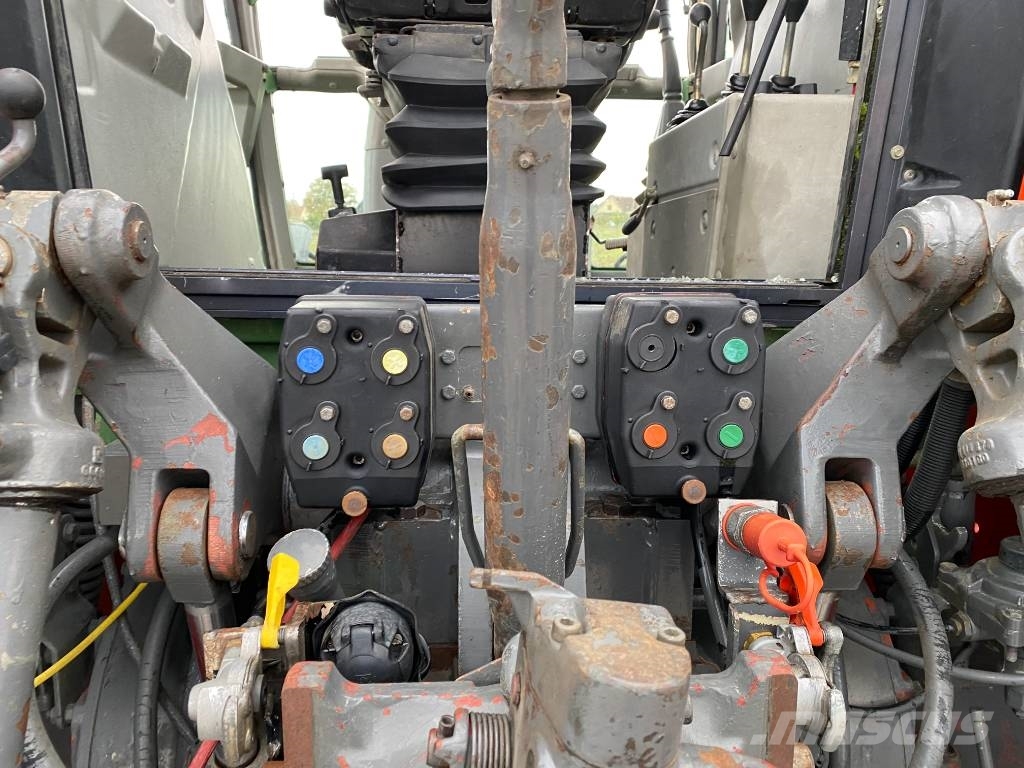 Fendt 822 TURBOSHIFT 1er Main/Certificat CE endommagé Traktorid