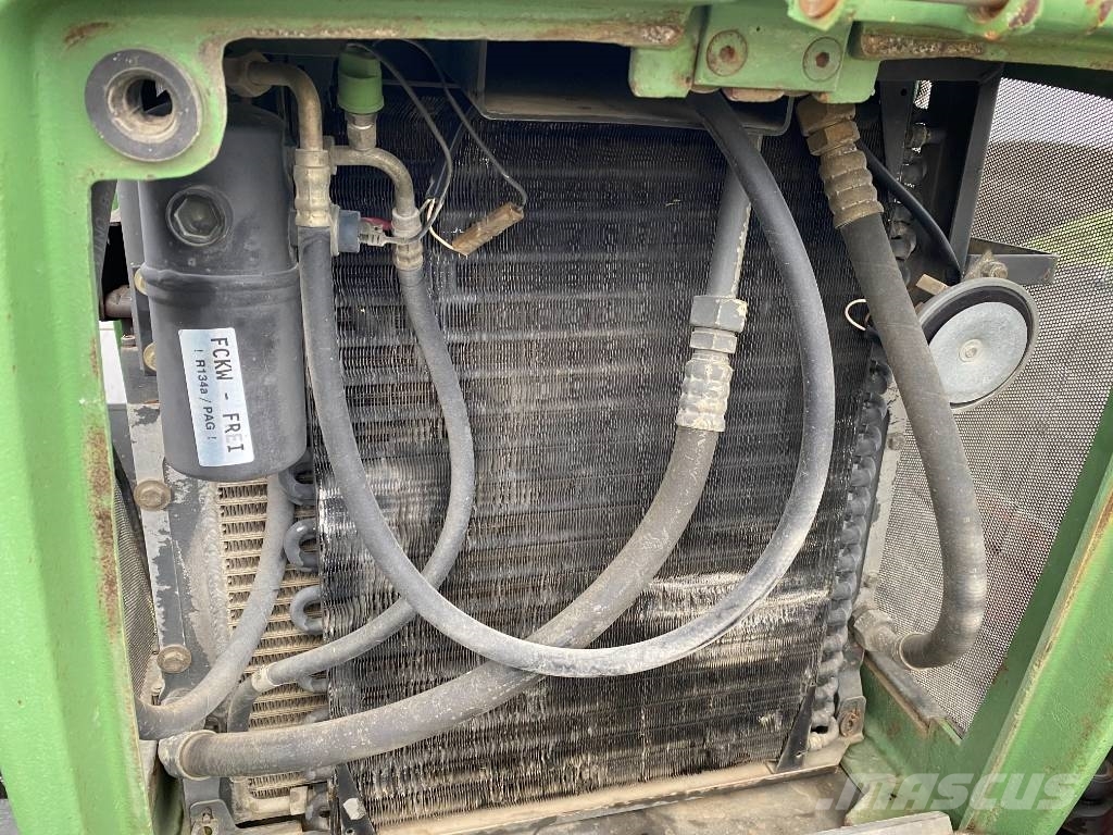 Fendt 822 TURBOSHIFT 1er Main/Certificat CE endommagé Traktorid