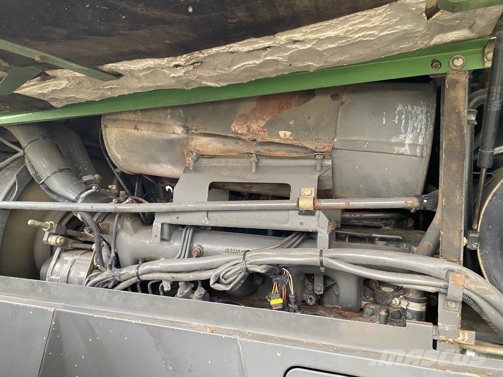 Fendt 822 TURBOSHIFT 1er Main/Certificat CE endommagé Traktorid