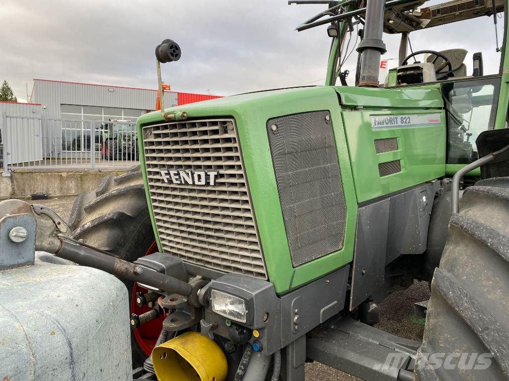 Fendt 822 TURBOSHIFT 1er Main/Certificat CE endommagé Traktorid
