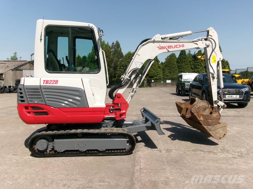 Takeuchi TB 228 Miniescavatori