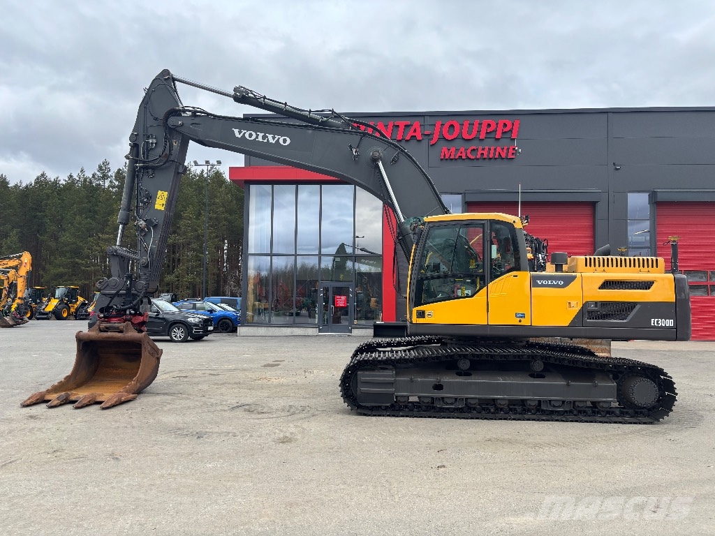 Volvo EC 300 D / Uusi alakerta, 3D, Pyörittäjä, Kauha Gravemaskiner på larvebånd