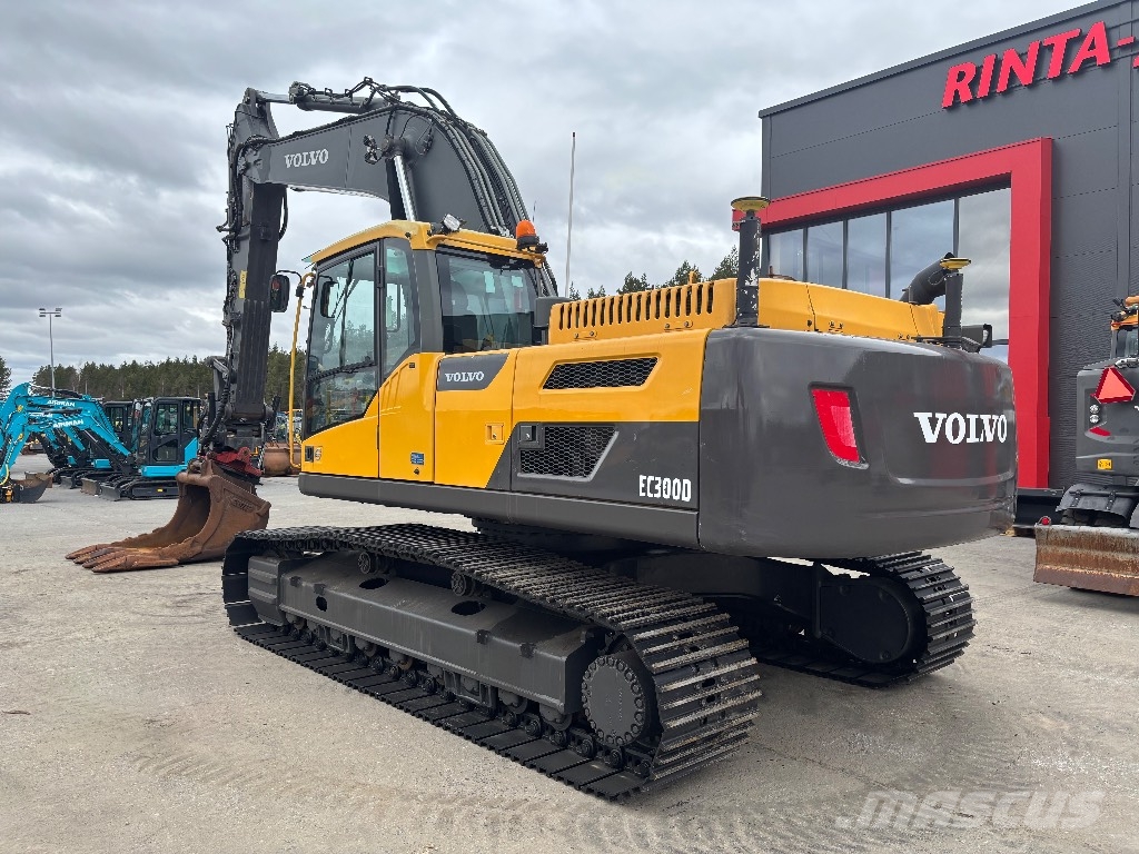 Volvo EC 300 D / Uusi alakerta, 3D, Pyörittäjä, Kauha Gravemaskiner på larvebånd