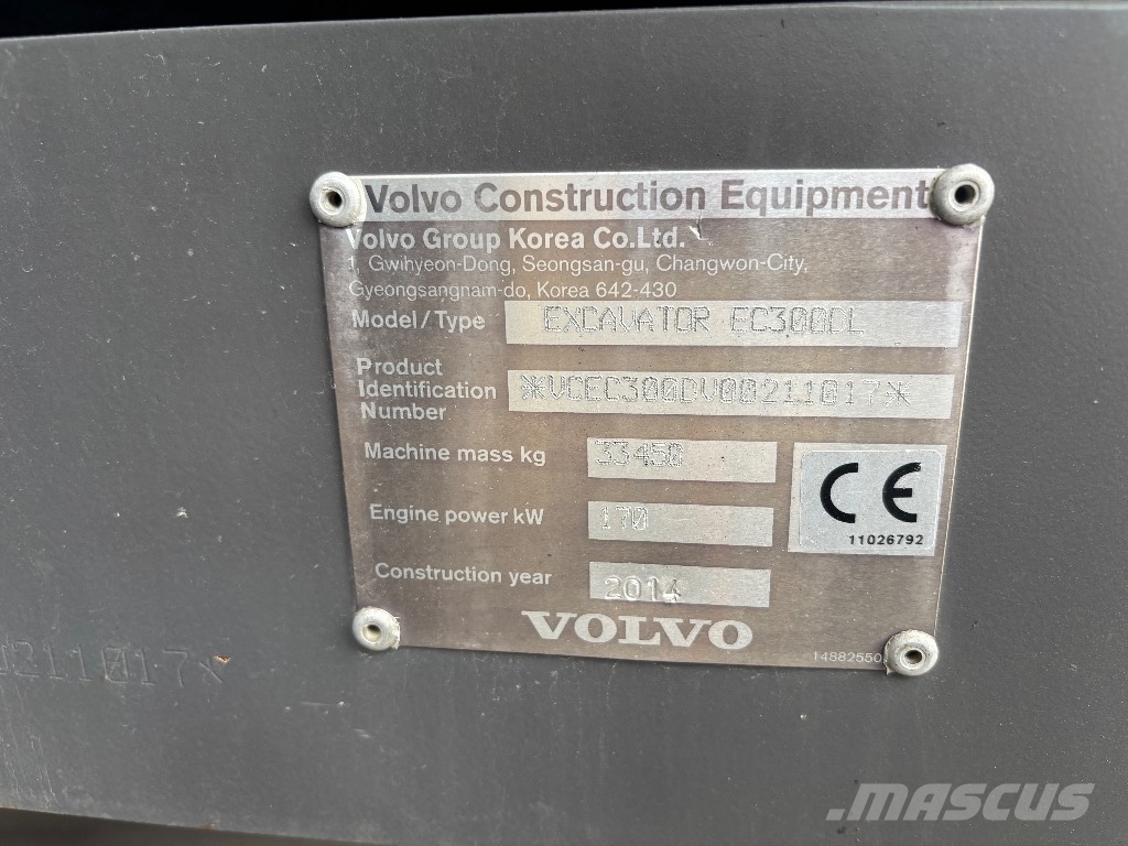 Volvo EC 300 D / Uusi alakerta, 3D, Pyörittäjä, Kauha Gravemaskiner på larvebånd