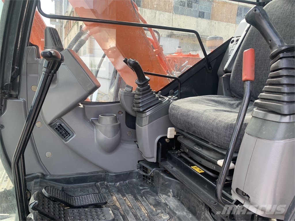 Hitachi ZX 70 LC Midigraafmachines 7t - 12t