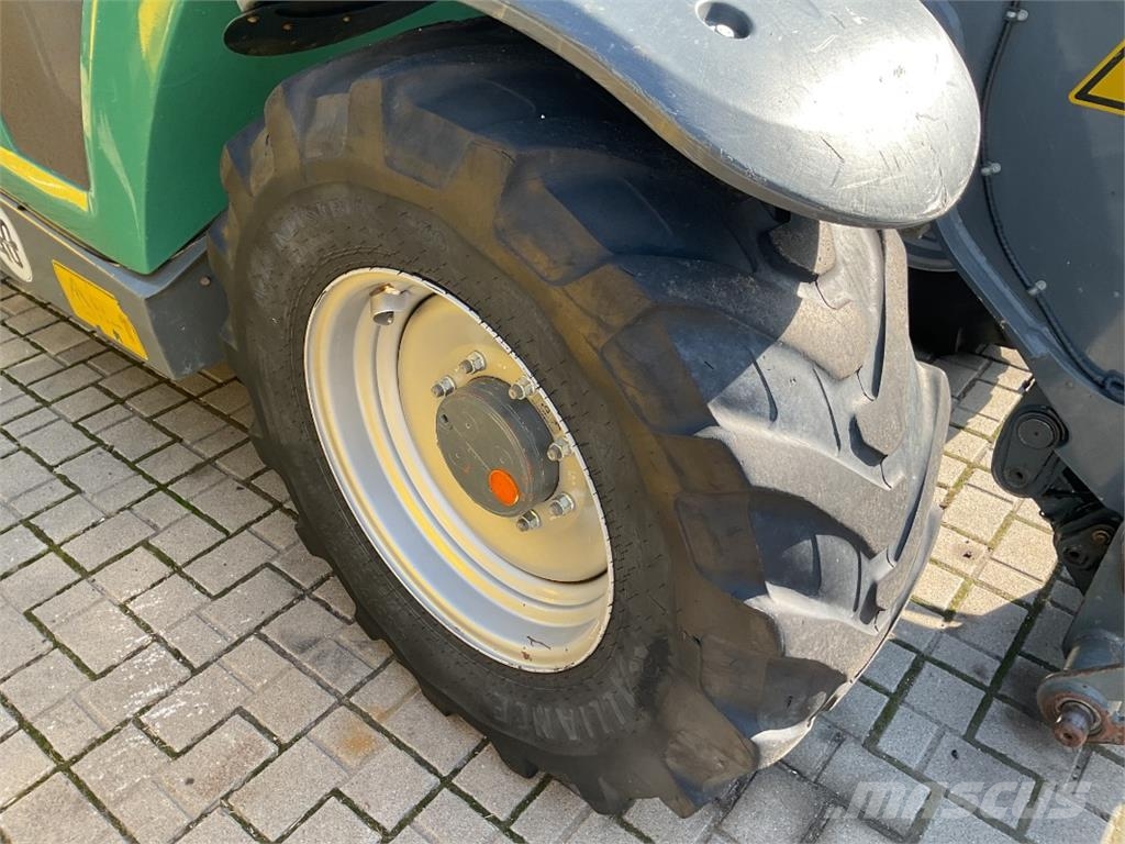 Kramer KT407 Teleskopski viličarji