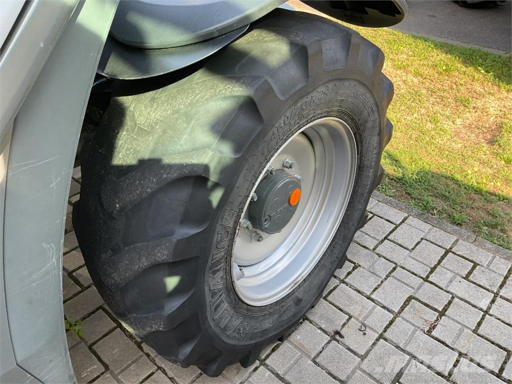 Kramer KT407 Teleskopski viličarji