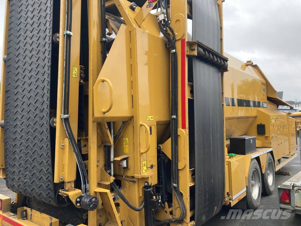 Vermeer TR6400 移動式篩選機