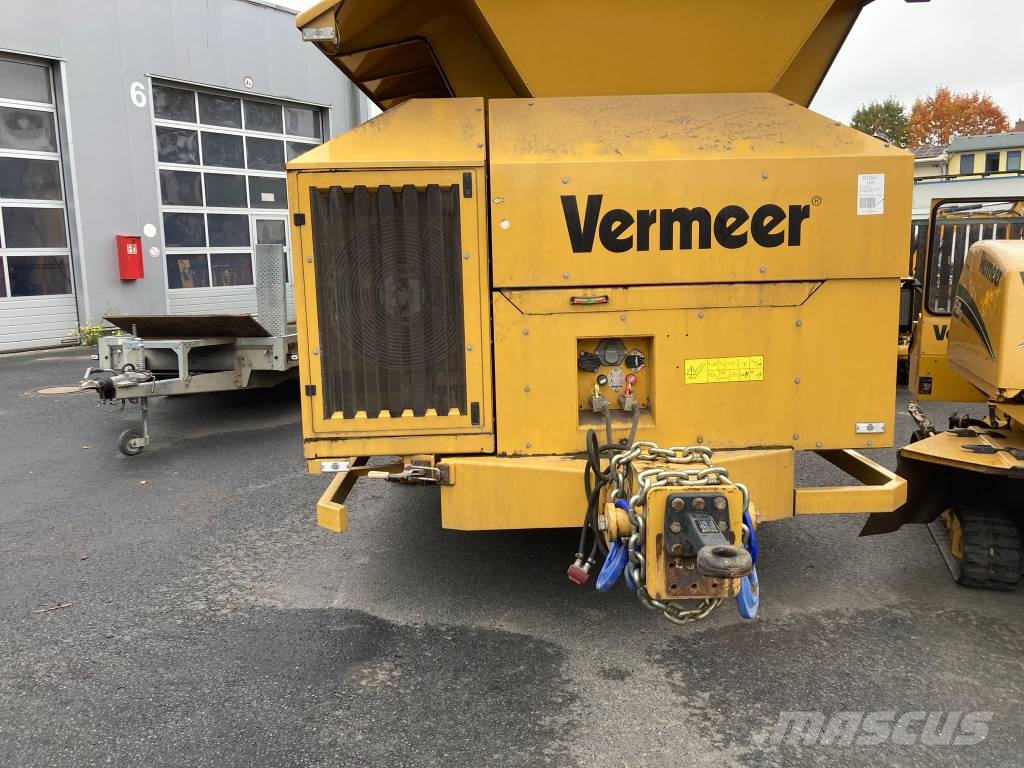Vermeer TR6400 移動式篩選機