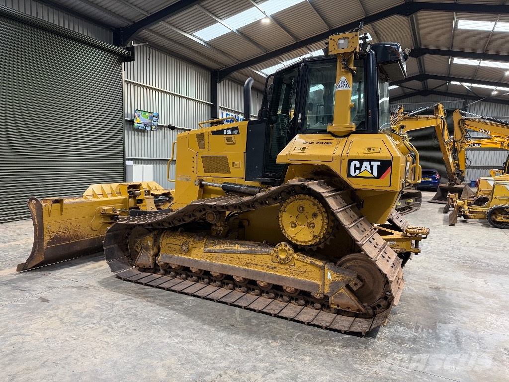 CAT D 6 N LGP Crawler dozers