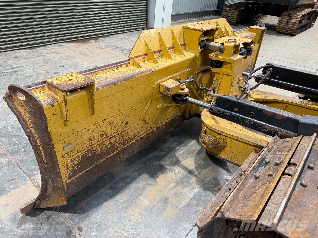 CAT D 6 N LGP Crawler dozers