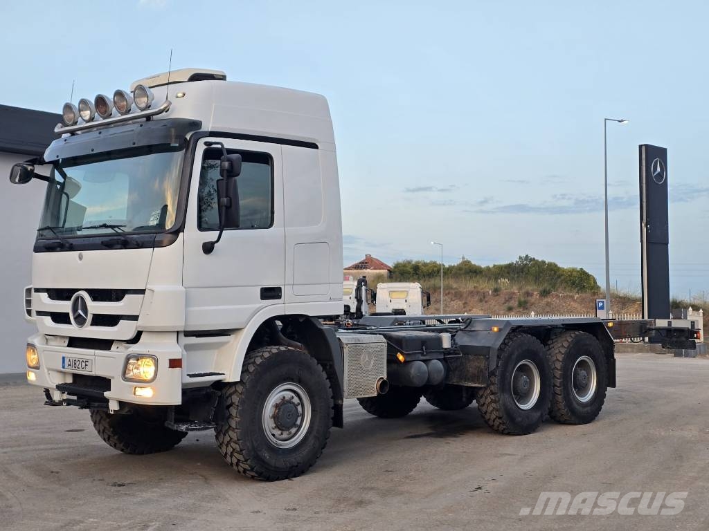 Mercedes-Benz Actros 3335 AK Kamioni-šasije