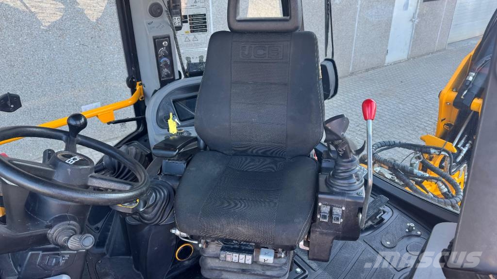 JCB 4 CX 14 Buldoexcavatoare