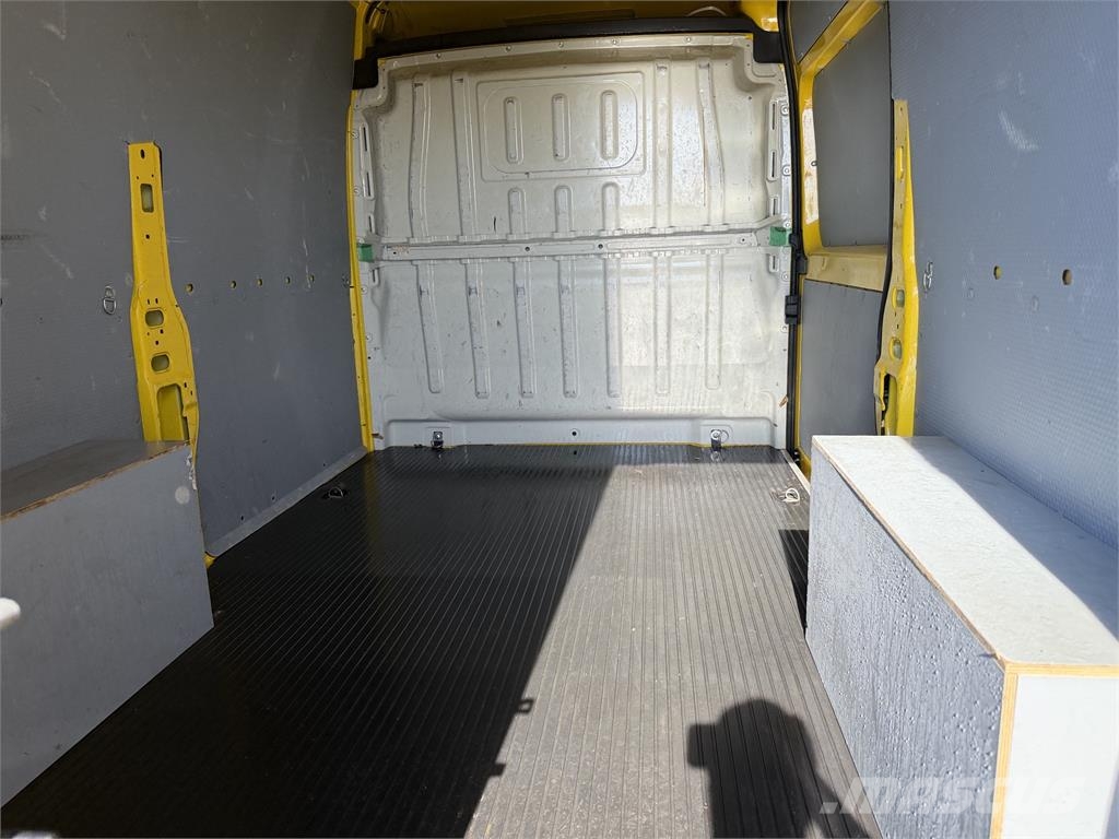 Peugeot Boxer VIN 423 Dostavna vozila / kombiji