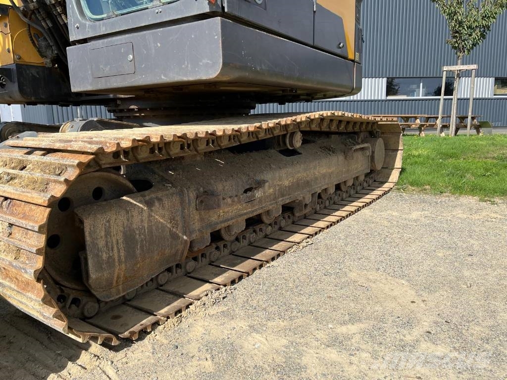 Volvo ECR145EL Гусеничні екскаватори