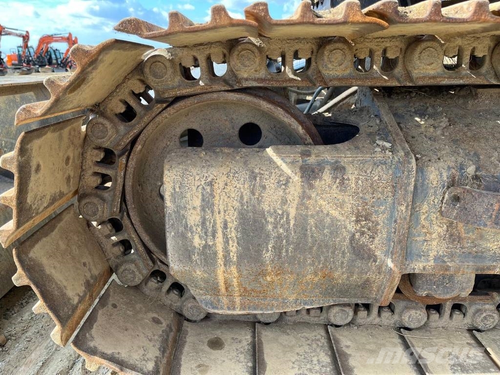 Volvo ECR145EL Гусеничні екскаватори