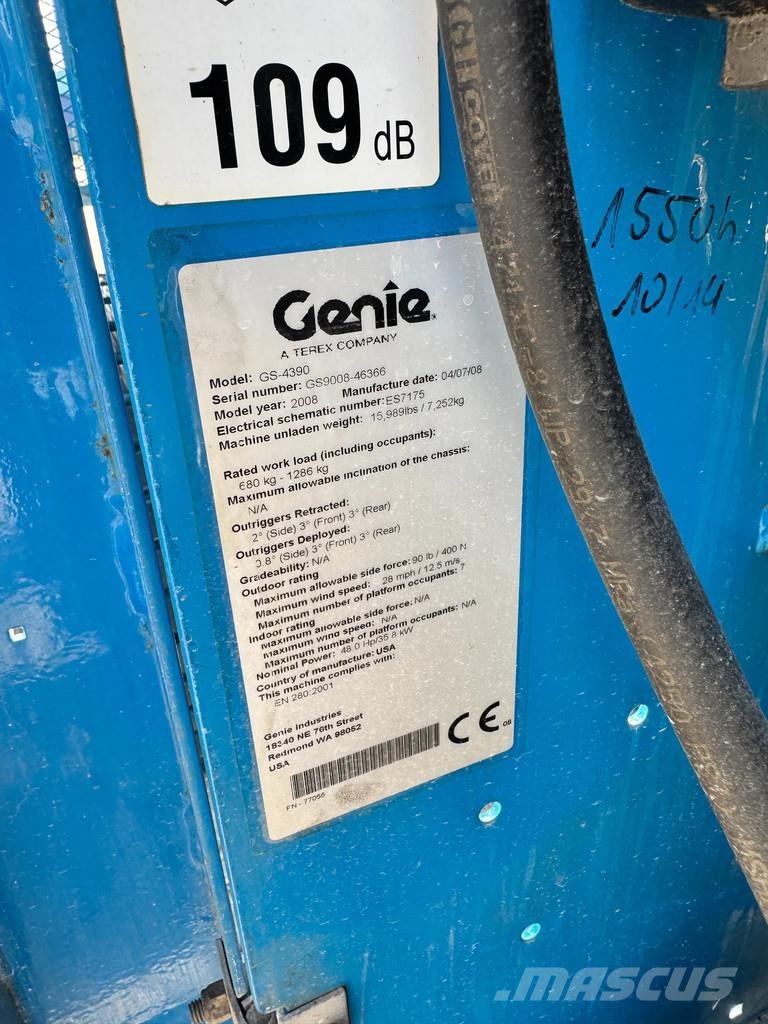 Genie GS4390 RT GS4390 RT Ruwterrein schaarhoogwerker sc 剪叉式升降机