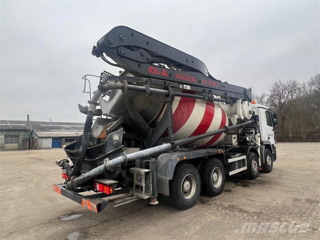 Mercedes-Benz 3244 Samojezdne pompy do betonu